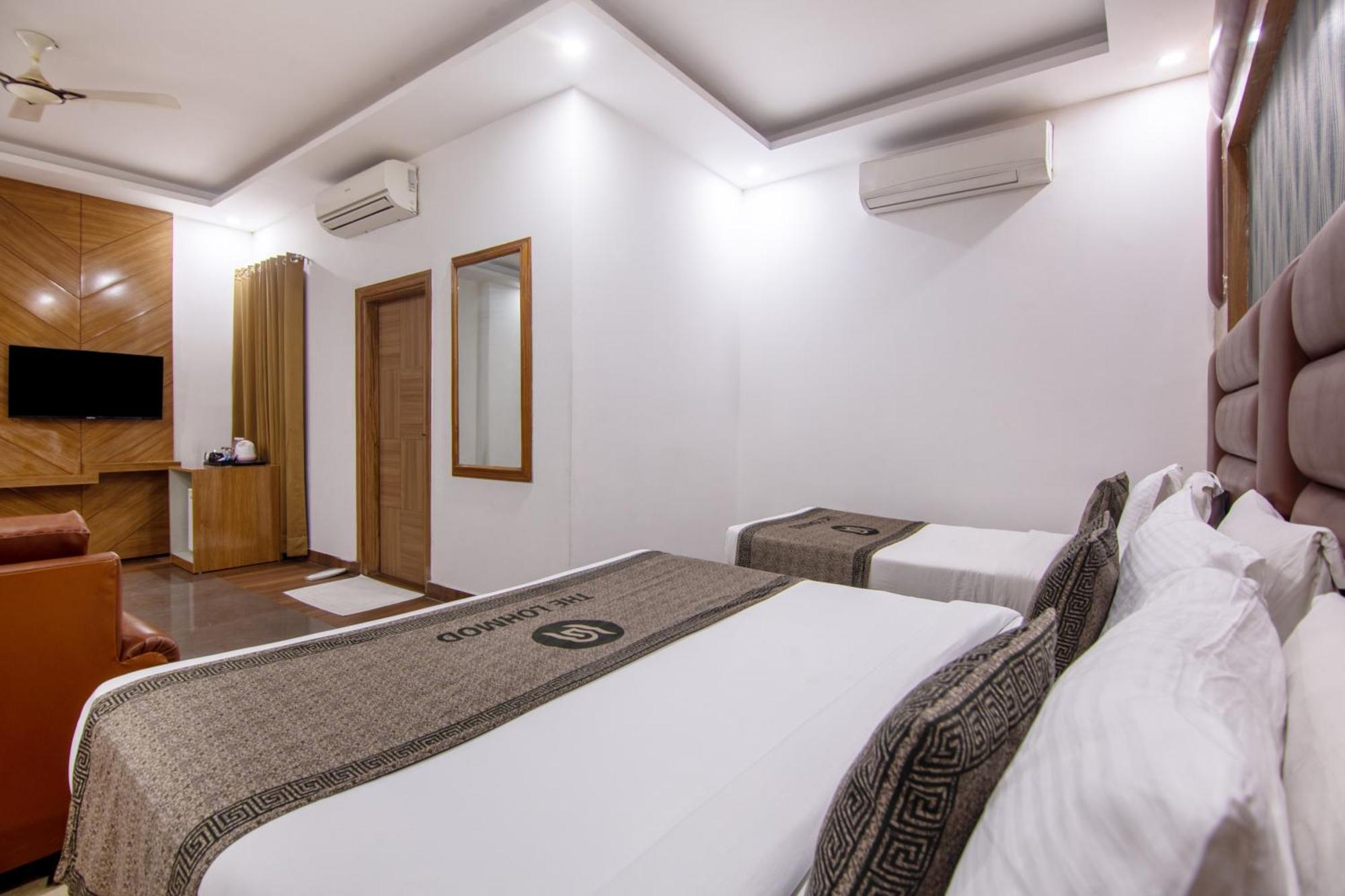 Hotel Lohmod At National Highway 8 - Free Airport Transffer New Delhi Exterior photo